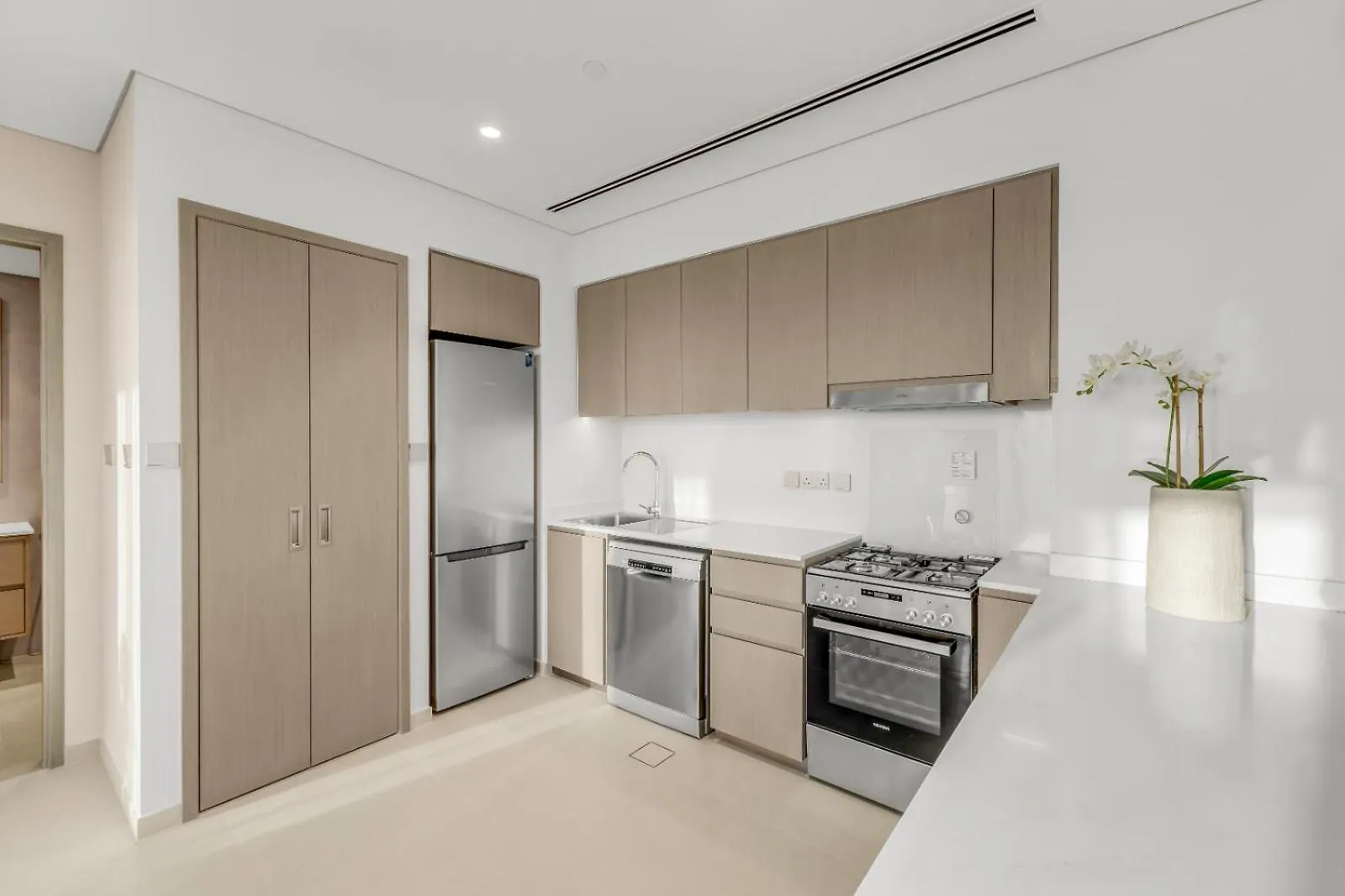 Apartment Skyline View, Stay High Rise Luxury Next To Burj Dubai