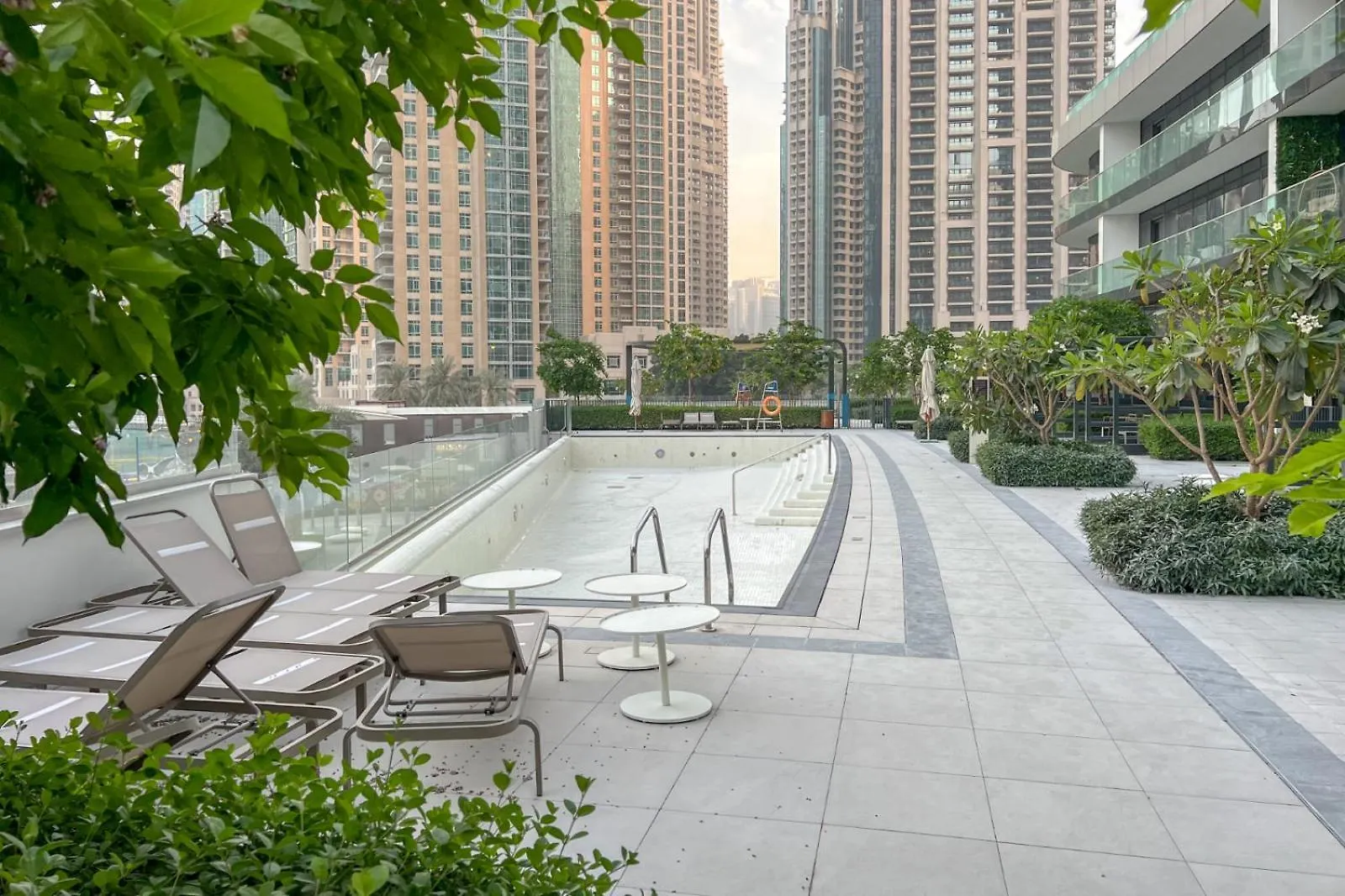 Apartment Skyline View, Stay High Rise Luxury Next To Burj Dubai